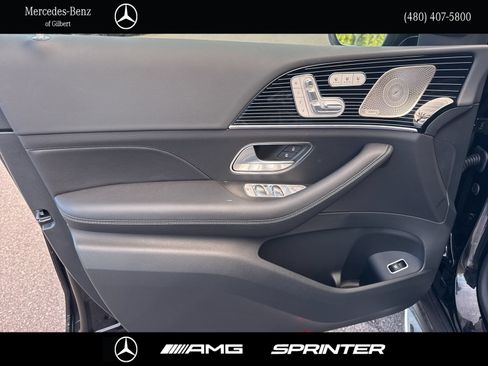 New 2026 Mercedes-Benz GLS 580 4MATIC image 11