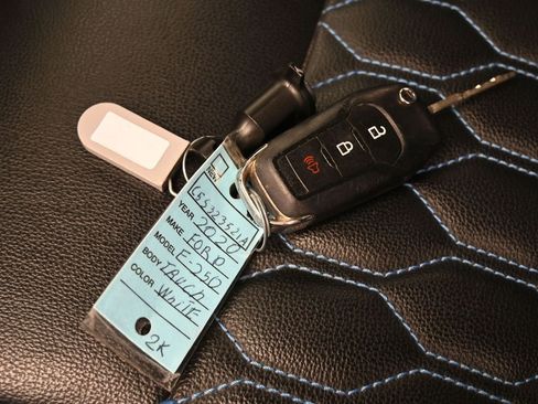 Used 2020 Ford F250 XL w/ STX Appearance Package image 22