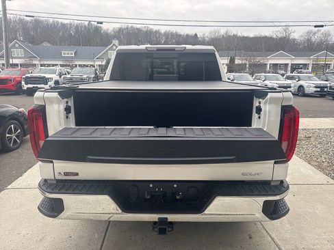 Used 2021 GMC Sierra 1500 SLT w/ SLT Premium Package image 16