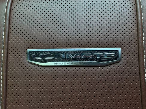 Used 2024 GMC Sierra 3500 Denali Ultimate AWD/4WD image 43