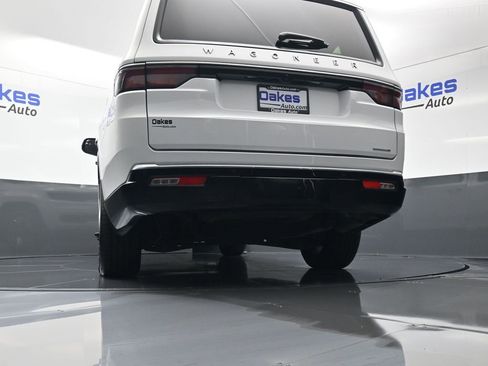 Used 2024 Jeep Wagoneer L Series II w/ Flexible Seating Group image 46