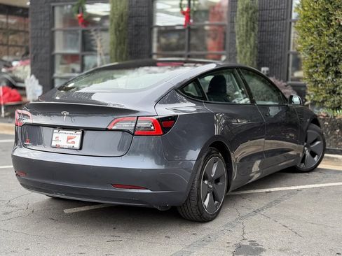 Used 2021 Tesla Model 3 Standard Range Plus image 12
