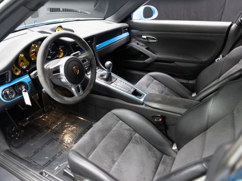 Used 2016 Porsche 911 Carrera GTS image 46