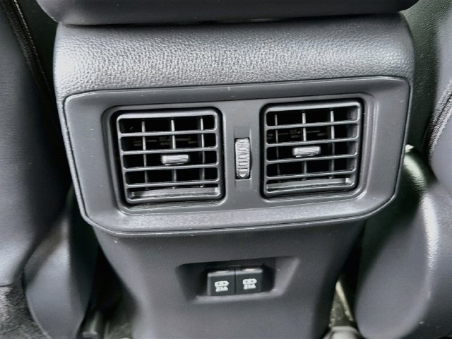 Used 2020 Toyota RAV4 Limited AWD/4WD image 24