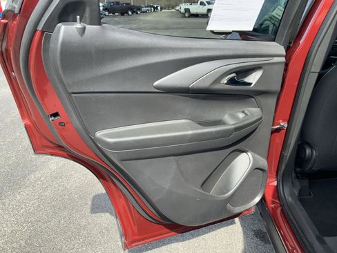 Used 2025 Chevrolet TrailBlazer LT image 46