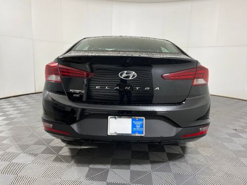 Used 2020 Hyundai Elantra SE w/ Cargo Package (C1) image 8