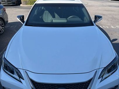 Used 2023 Lexus ES 350 F Sport w/ Accessory Package (Z2)