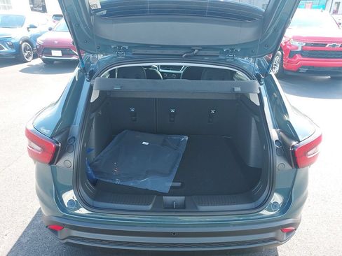 New 2026 Chevrolet Trax LT w/ Driver Confidence Package FWD image 9