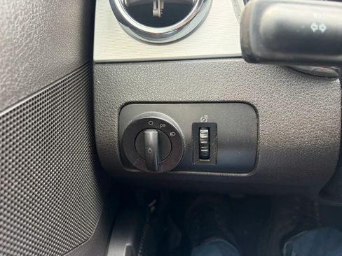 Used 2006 Ford Mustang Coupe RWD image 41