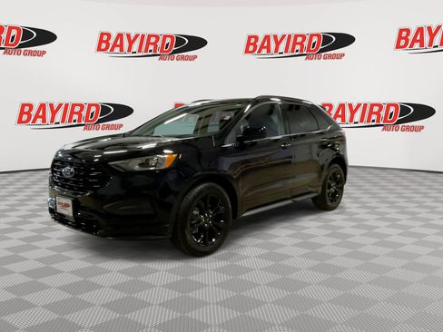 Used 2024 Ford Edge SE w/ Black Appearance Package AWD/4WD image 4