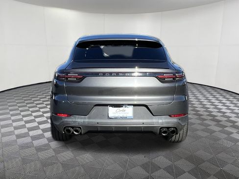 Used 2021 Porsche Cayenne Coupe w/ Premium Package image 5