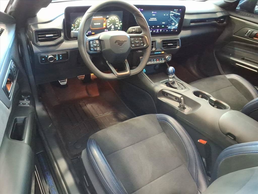 Used 2025 Ford Mustang Dark Horse RWD image 6