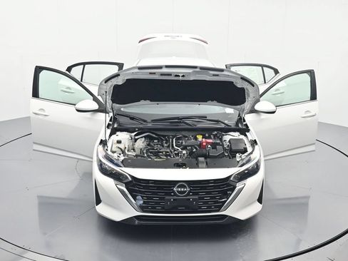 Used 2024 Nissan Sentra SV FWD image 43