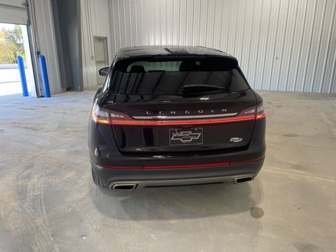 Used 2023 Lincoln Nautilus Reserve w/ Monochromatic Package image 7