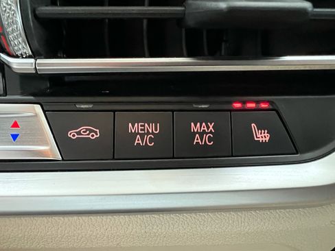 Used 2019 BMW 330i Sedan w/ Convenience Package image 33