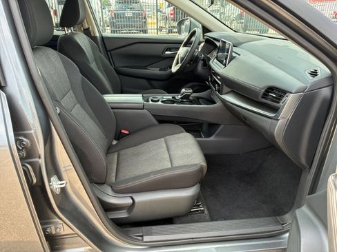 Used 2026 Nissan Rogue SV AWD/4WD image 37