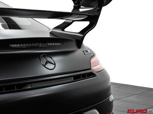 Used 2021 Mercedes-Benz AMG GT Black Series image 28