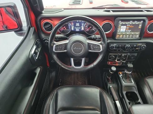 Used 2021 Jeep Wrangler Unlimited Rubicon w/ Dual Top Group AWD/4WD image 15