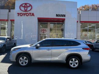 Used 2023 Toyota Highlander L video 1