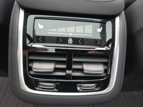 New 2026 Volvo XC90 B6 Ultra w/ Protection Package AWD/4WD image 21