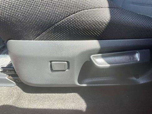 Used 2025 Toyota 4Runner TRD Off-Road image 22