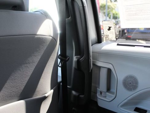Certified 2026 Toyota Sienna XLE FWD image 34