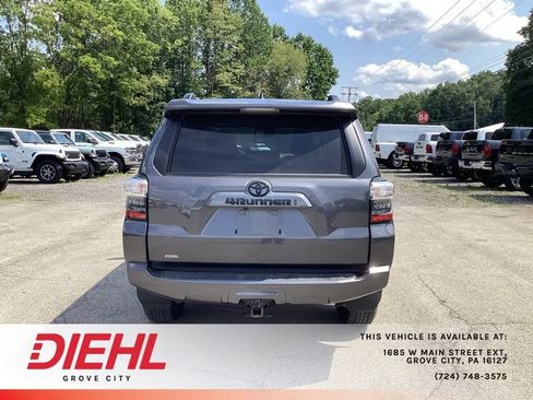 Used 2022 Toyota 4Runner SR5 Premium w/ Moonroof Package AWD/4WD image 6