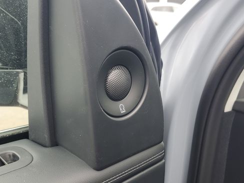 New 2026 Lincoln Navigator Reserve image 9