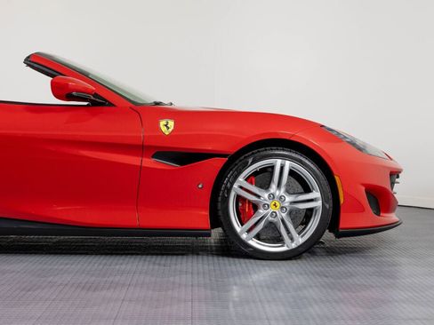 Certified 2020 Ferrari Portofino RWD image 34