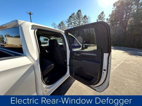 Used 2025 GMC Sierra 1500 SLT image 21