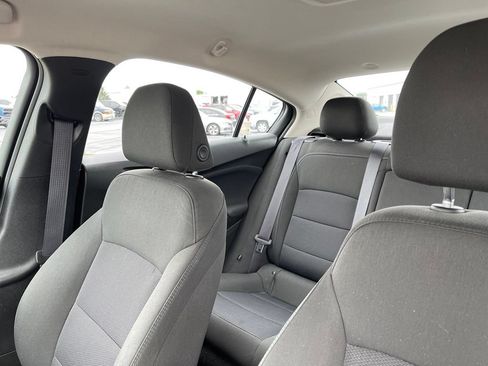 Used 2017 Chevrolet Cruze LT w/ Convenience Package FWD image 15