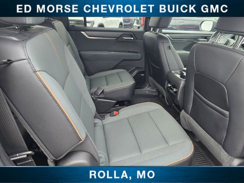 Used 2026 GMC Acadia AT4 w/ Luxury Package AWD/4WD image 24