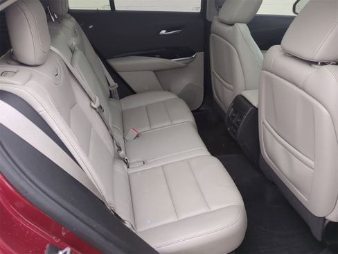 Used 2019 Cadillac XT4 Premium Luxury image 21