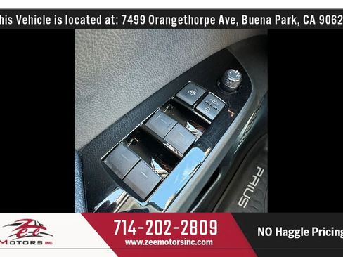 Used 2020 Toyota Prius LE FWD image 41