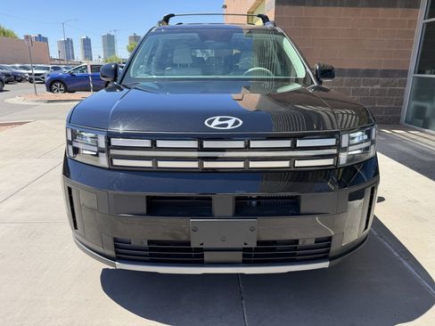 Used 2025 Hyundai Santa Fe SEL FWD image 10