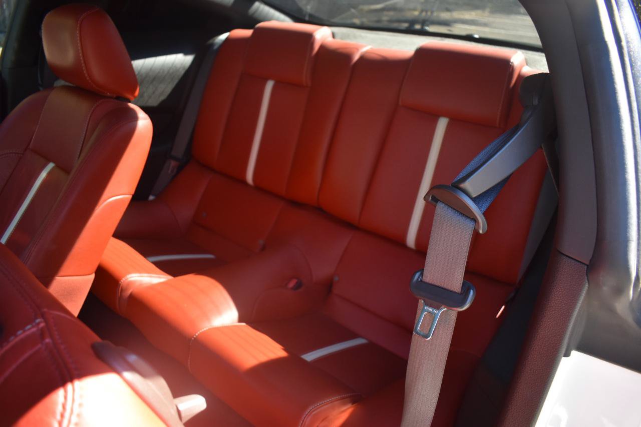 Used 2010 Ford Mustang GT Premium RWD image 17