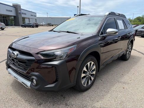 Used 2025 Subaru Outback Touring XT w/ Popular Package #2 AWD/4WD image 3