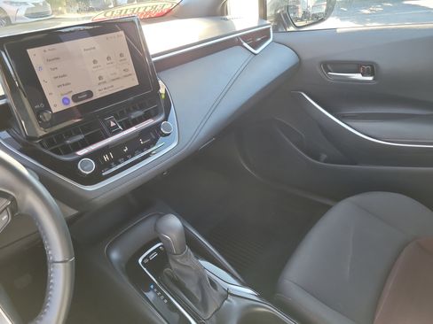 Certified 2025 Toyota Corolla SE image 20