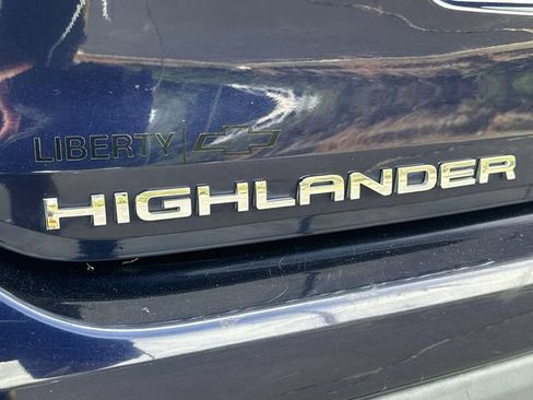 Used 2021 Toyota Highlander XLE AWD/4WD image 31