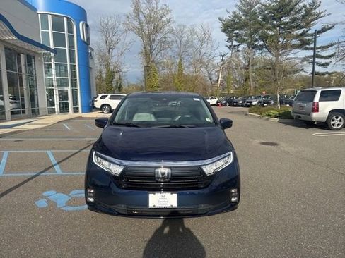 Used 2023 Honda Odyssey EX-L image 3