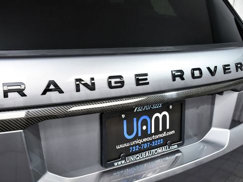 Used 2021 Land Rover Range Rover Sport SVR Carbon Edition AWD/4WD image 97