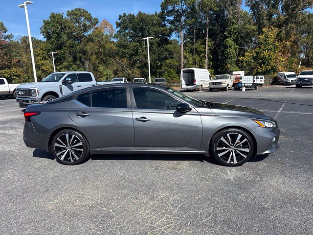 Used 2019 Nissan Altima 2.5 SR FWD image 2