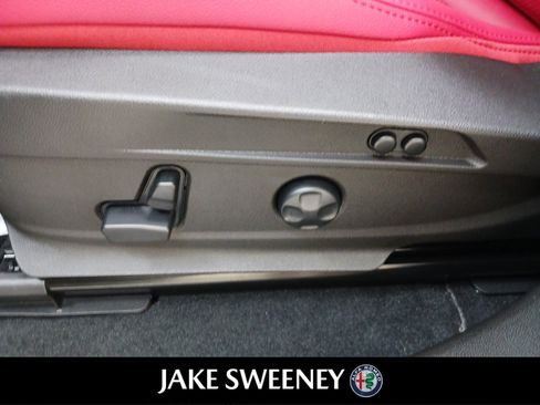 New 2022 Alfa Romeo Stelvio Veloce image 28