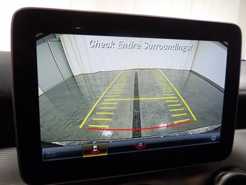 Used 2019 Mercedes-Benz GLA 250 4MATIC image 19