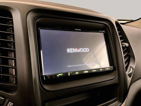Used 2016 Jeep Cherokee Sport AWD/4WD image 20