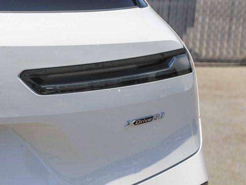 Used 2025 BMW iX xDrive50 image 7