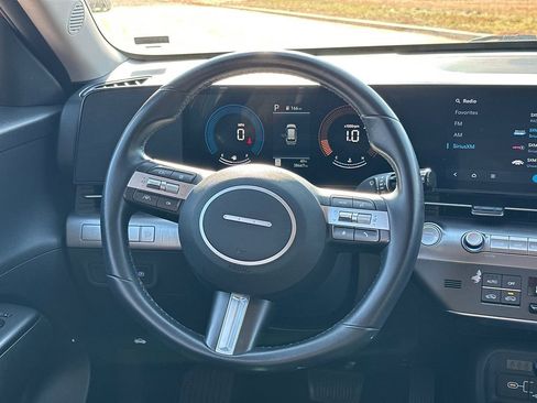 Certified 2025 Hyundai Kona SEL image 23