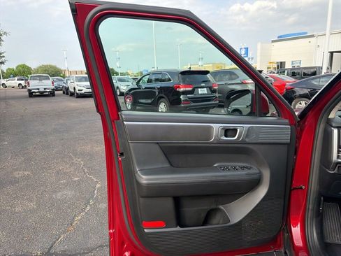 Used 2025 Hyundai Santa Fe SEL image 8