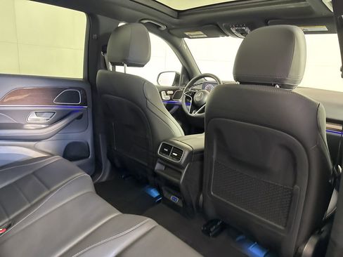 Used 2025 Mercedes-Benz GLE 450e 4MATIC image 17
