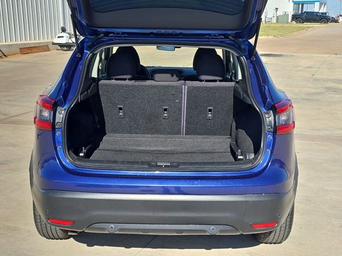 Used 2022 Nissan Rogue Sport S FWD image 12